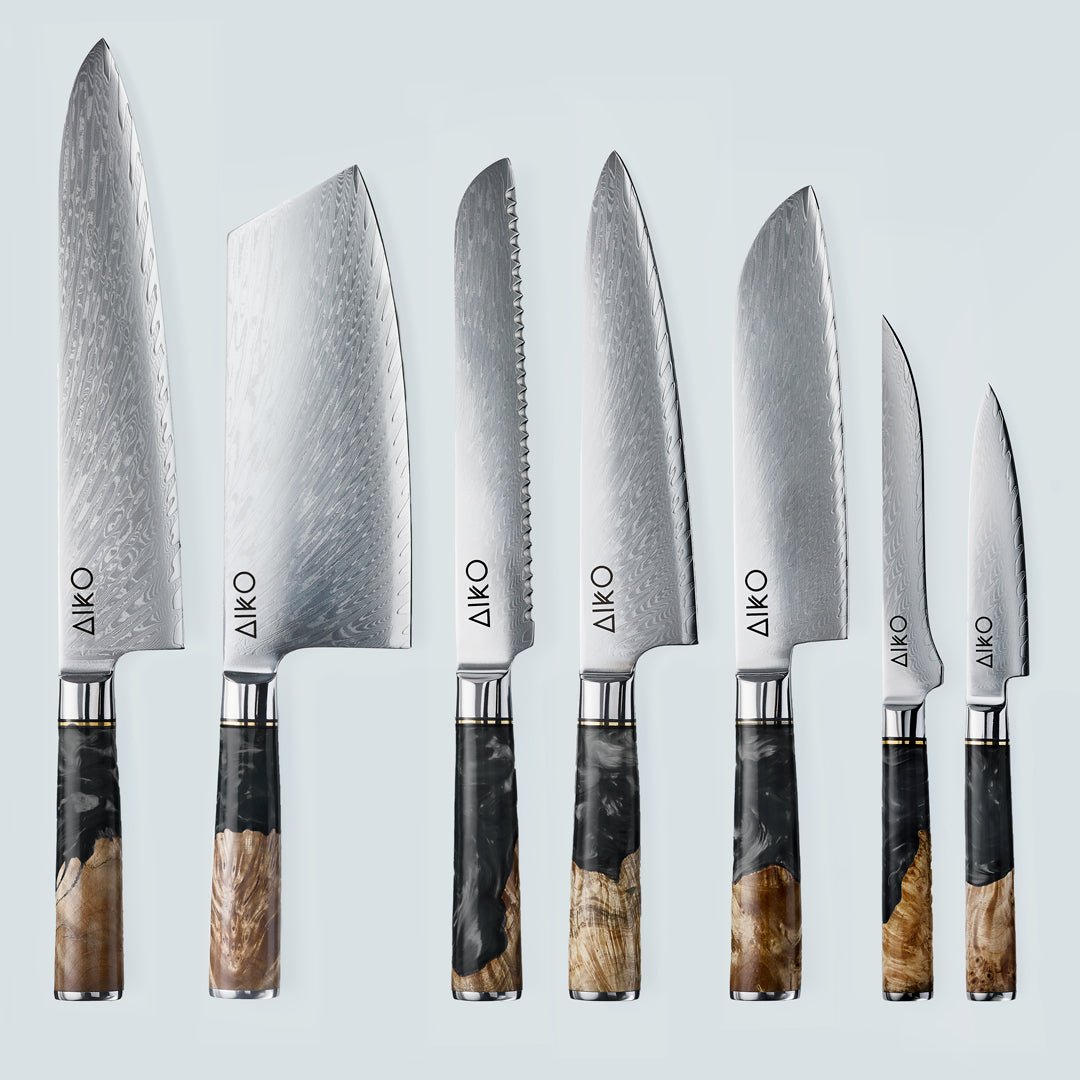 Aiko Black (あいこ あいこ, アイコ) Cuchillo de acero Damasco con mango de resina negra de color