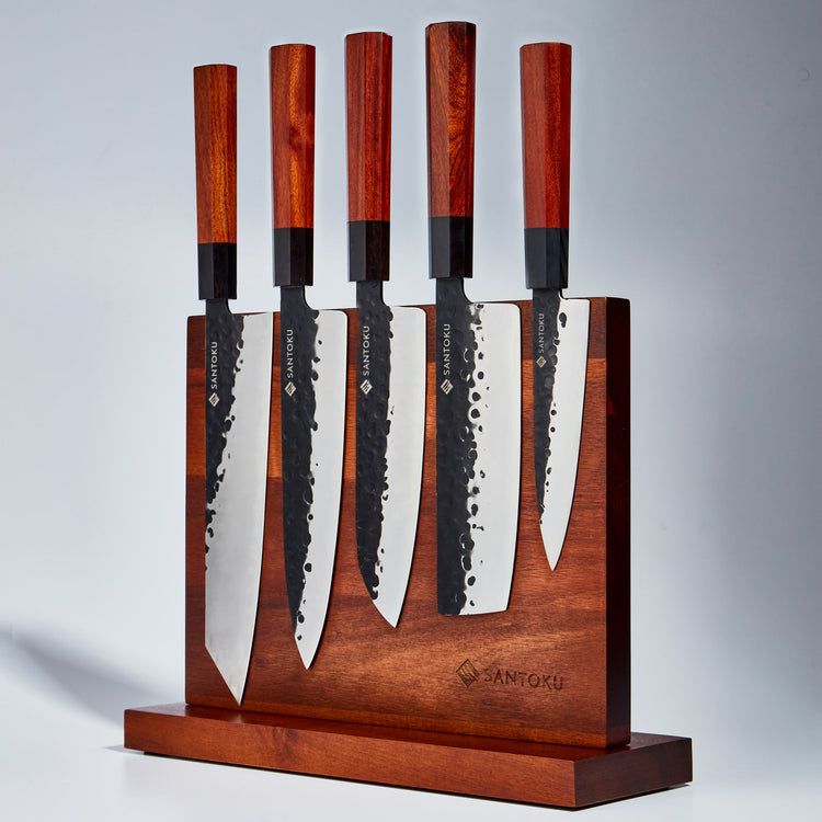 Serie de cuchillos Minato con portacuchillas magnético de madera de acacia