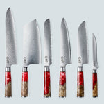 Cuchillo Aiko de acero damasco rojo con mango de resina de color rojo